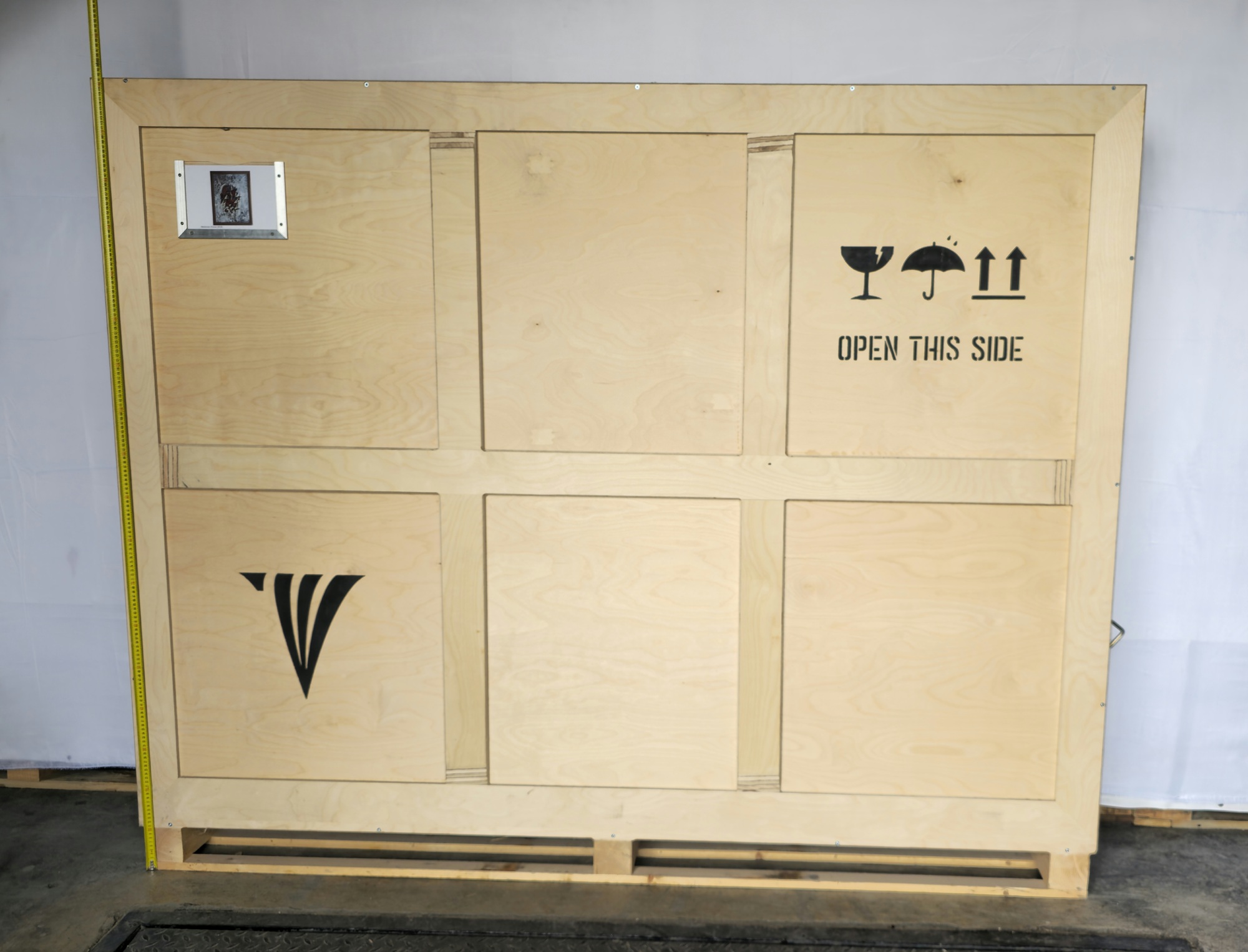 Referencia de altura de la caja para Humano babilónico, 2008 con cinta métrica